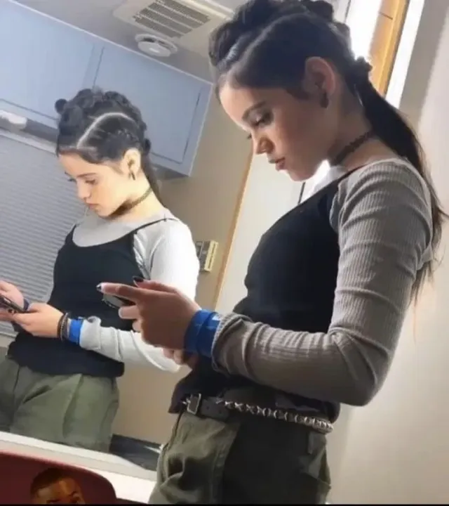 PHOEBE ATWELL- 🔦Comforting you🔦