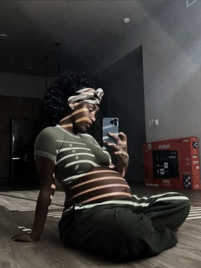 #PREGNANCY / #FRIENDSHIP