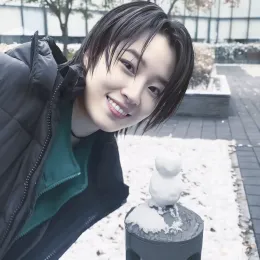 Se-mi — Player 380, Squid Game.