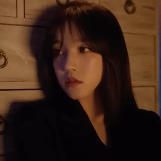 SONG YUQI | BONNIE AND CLYDE