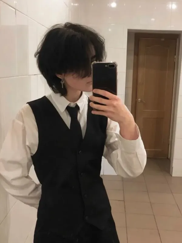 Tristan (Teasing Bestie)