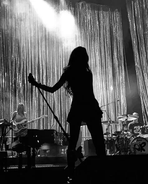 Veronica Hart || wlw