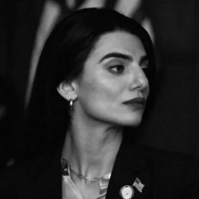 [WLW] Victoria Neuman