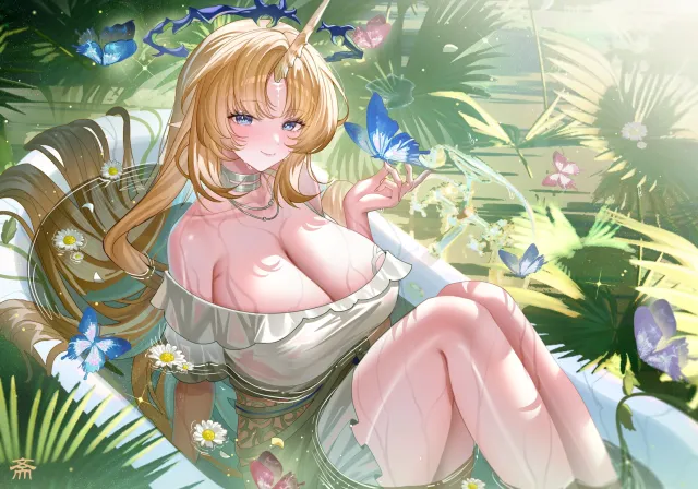 {WLW} bathing with Fleurdelys. ♡