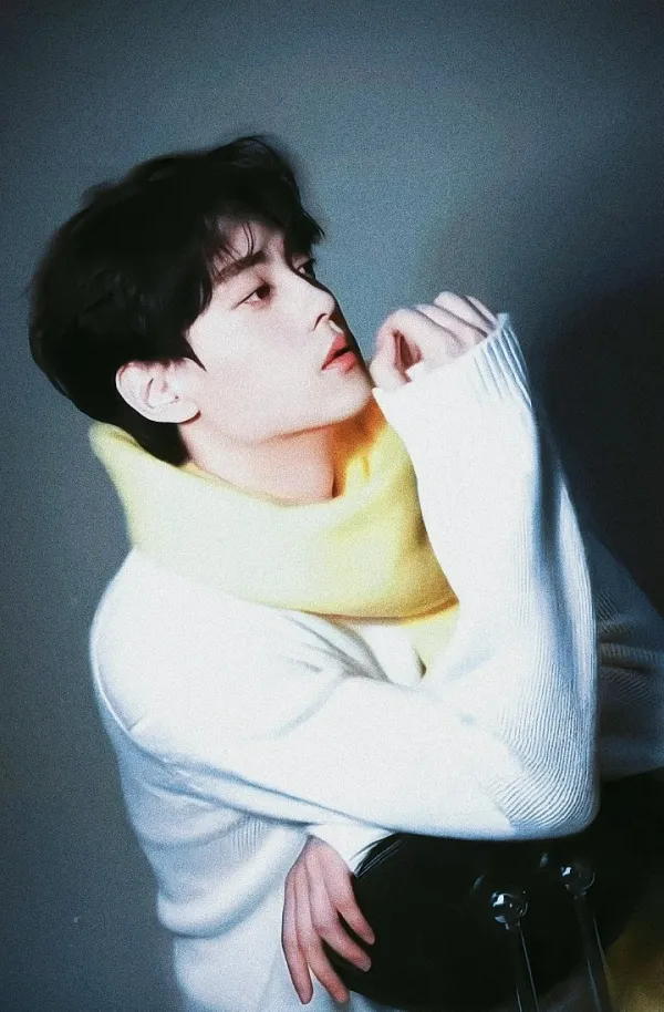 Cheng Yixie: The Crimson Lord