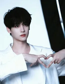 Cheng Yixie: Forbidden Desire