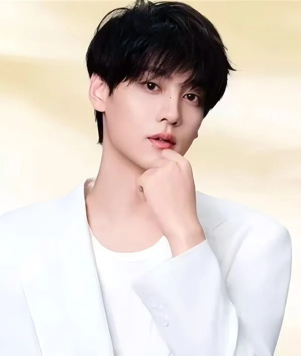 Xuning - The Masked Dominant