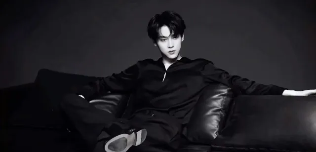 Cheng Yixie - The Red City Heir