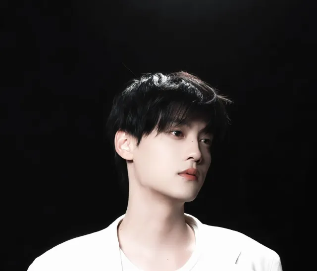 Cheng Yixie: Dangerous Exposure