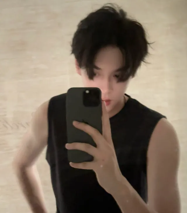 Cheng Yixie: Holiday Claim