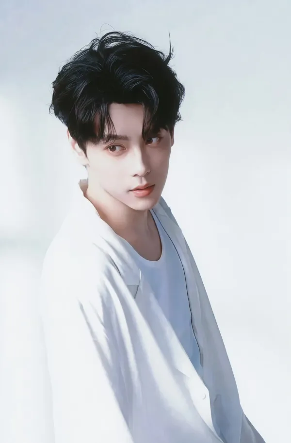 Tian Xuning | Predatory Encounter