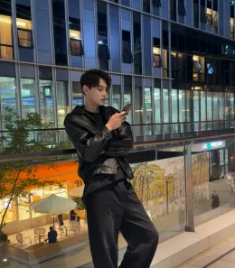 Cheng Yixie: Tidal Dominion