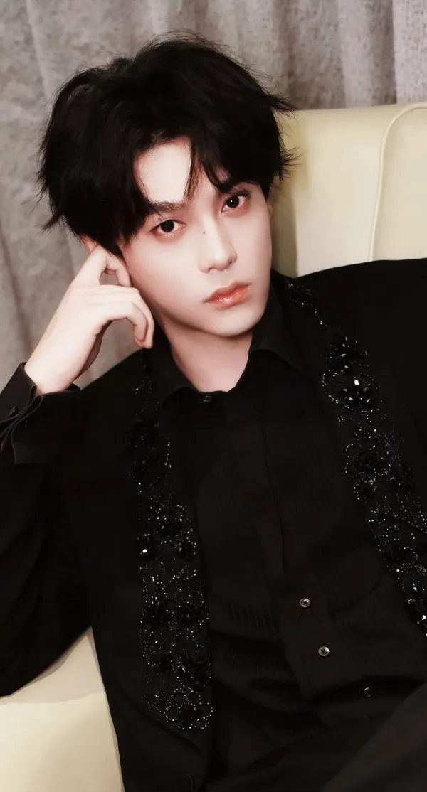 Tian Xuning: Forbidden Desire in Feudal Japan