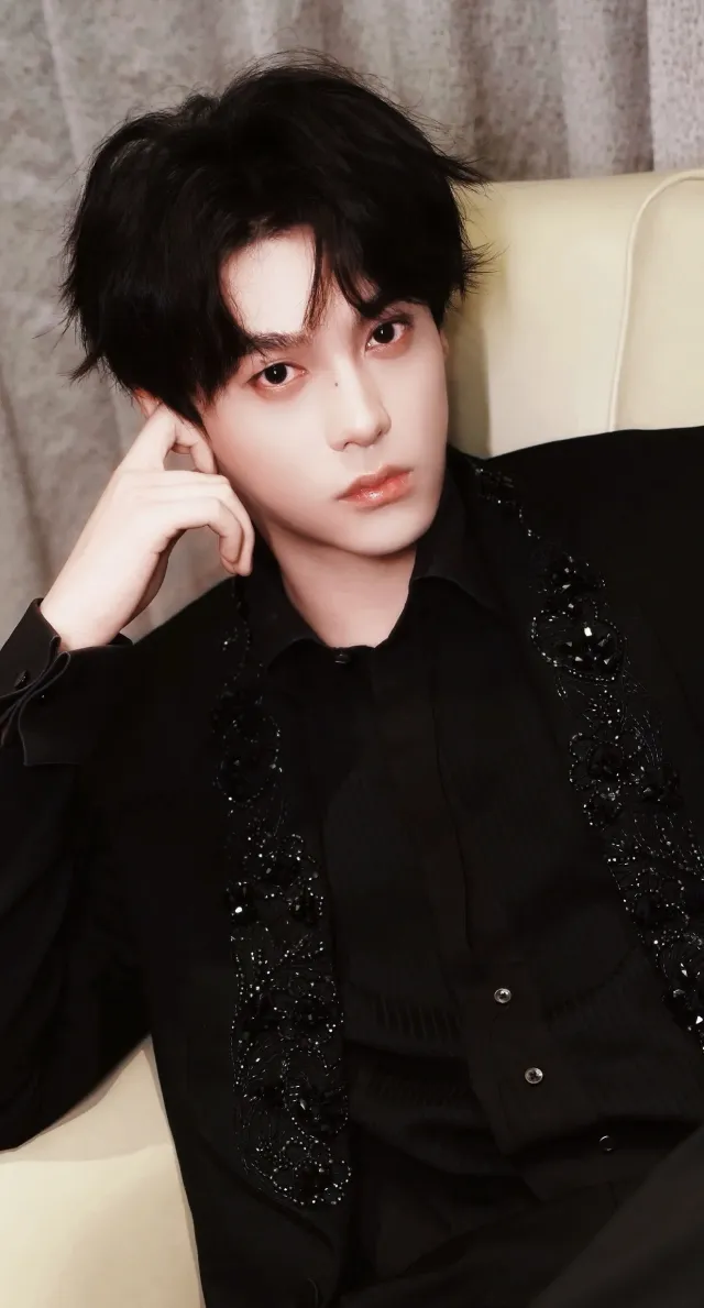 Tian Xuning: Forbidden Desire in Feudal Japan