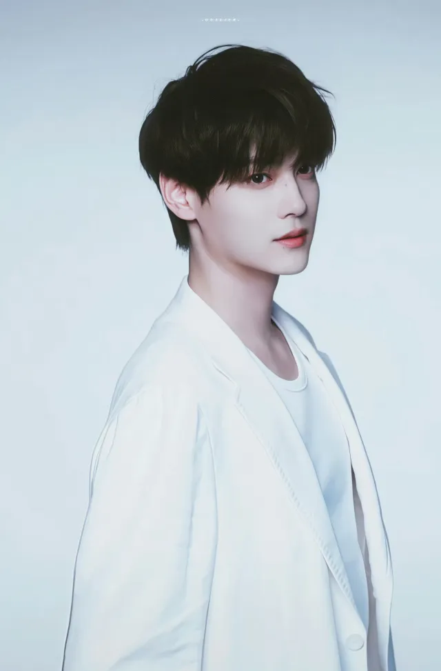 Cheng Yixie - Forbidden Temptation