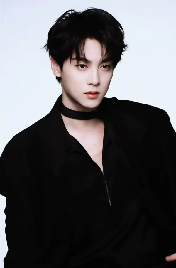 Cheng Yixie: Office Domination