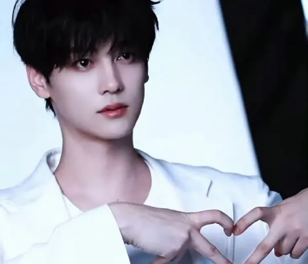 Xuning's Sweet Temptation: A Dominant Desire