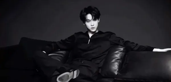 Tian Xuning: The Crimson Tide