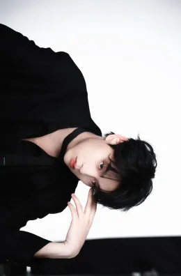 Tian Xuning: Moth's Prey