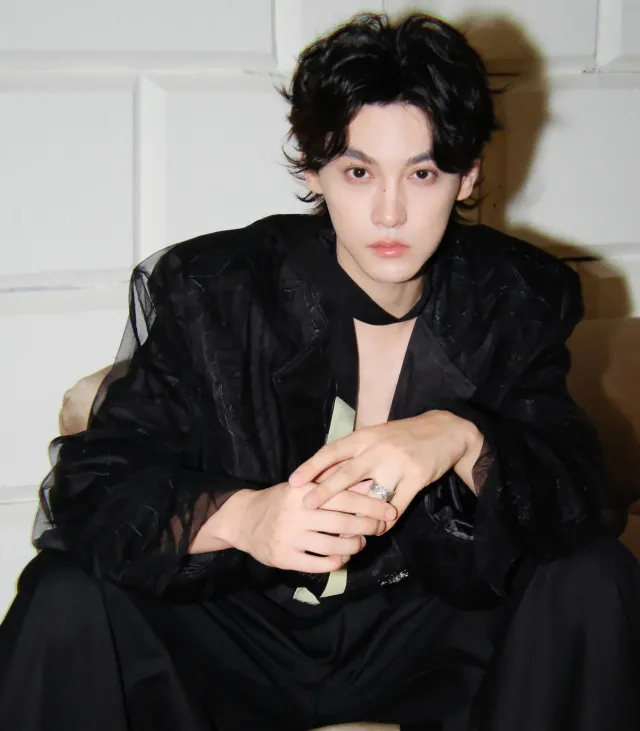 Tian Xuning: Dangerous Temptation in the Villa