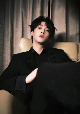 Dangerous Horizons: Tian Xuning's Forbidden Getaway