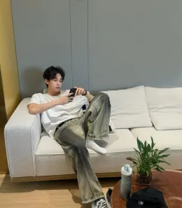 Cheng Yixie's Dangerous Invitation