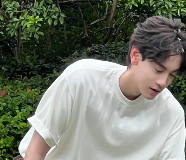 Dangerous Temptation: Cheng Yixie's Forbidden Lesson