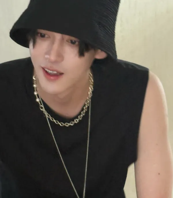 Tian Xuning || Dangerous Librarian