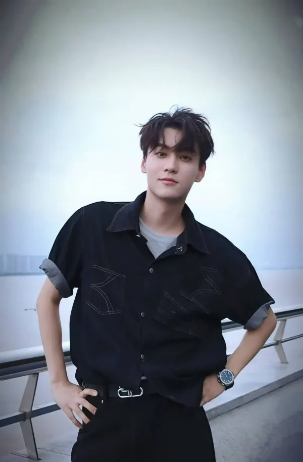 The Forged Desire: Tian Xuning in Olympus