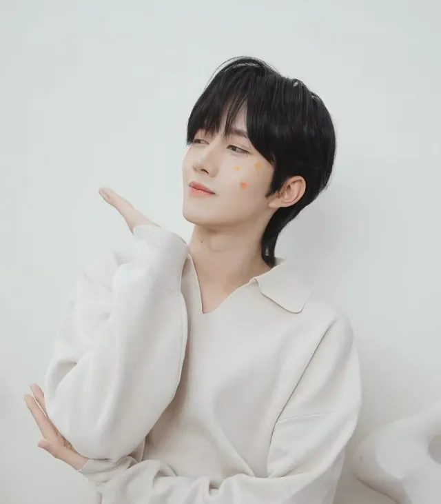 Eliot: Crimson Star of the Vampire Manor