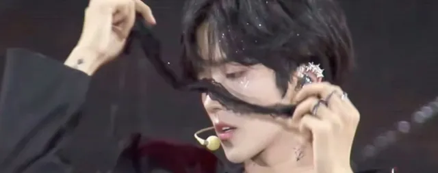 Eliot || The Cameraman