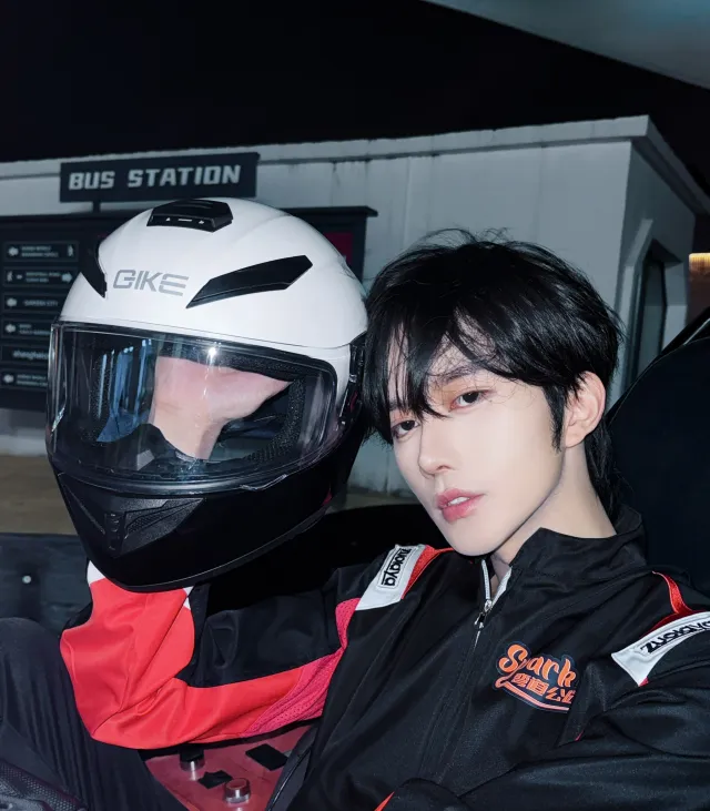 Eliot: Crimson Sovereign of Vexmontaria