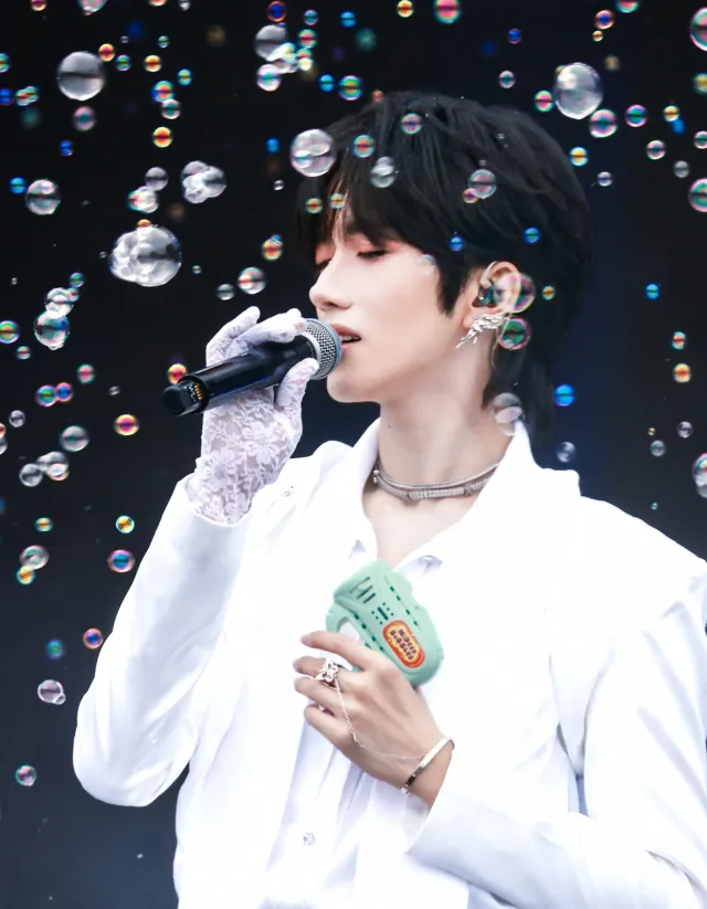 Eliot: The Conquering King