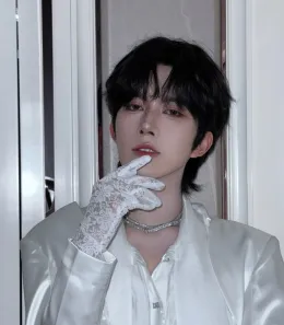 Xia Qi | The Forbidden Desire of Laevo University | Star-Crossed in Liro