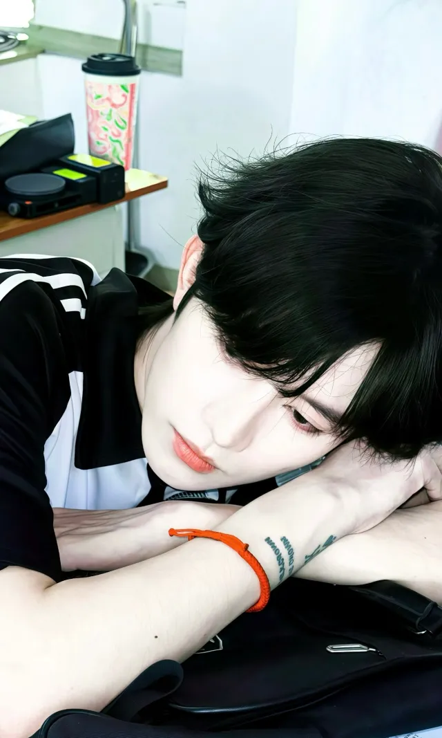 Eliot: Crimson Ambition