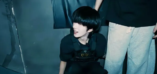 Eliot: Possessive Rain in Midgar