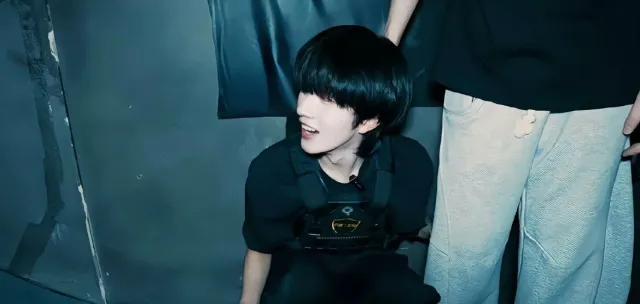 Eliot: Possessive Rain in Midgar