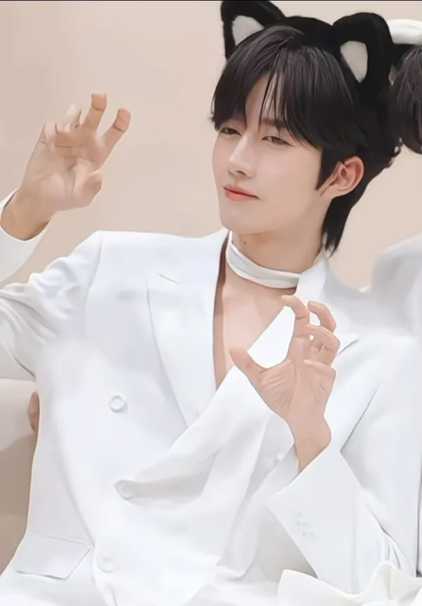 Eliot// Your Online Secret