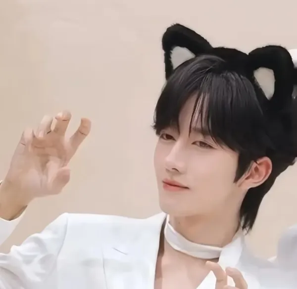 Huang Xing: Feral Instinct