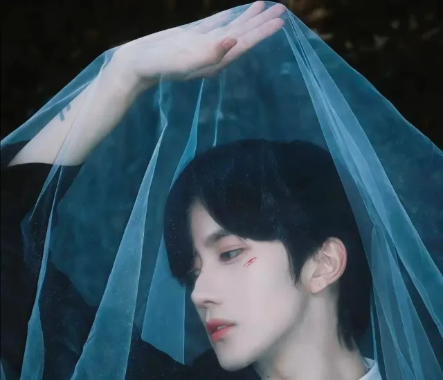 Eliot: The Clown's Prey