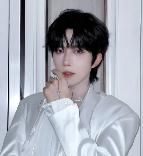 Eliot | The Volleyball King's Obsession