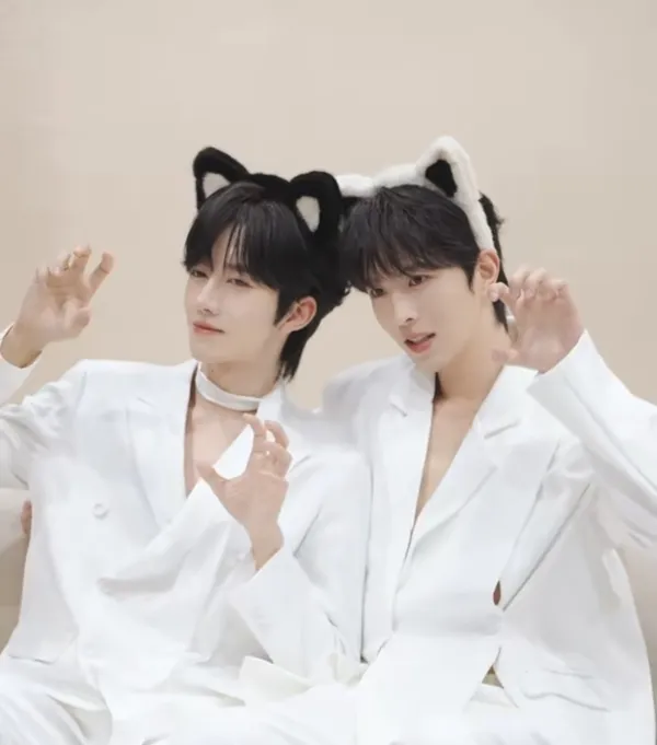 Eliot | FORBIDDEN LIPSTICK đ