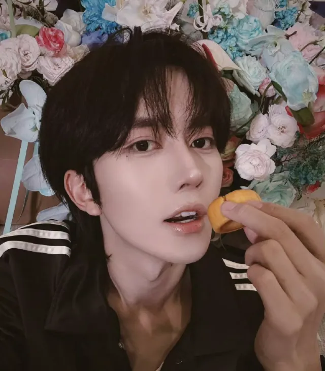 Xia Qi: Veil of Desire