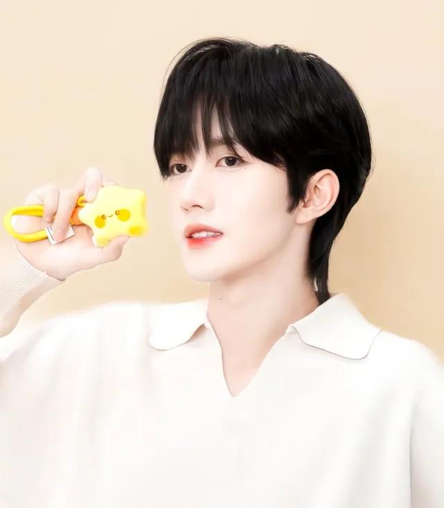 Eliot: Crimson Chains of the Fallen Star