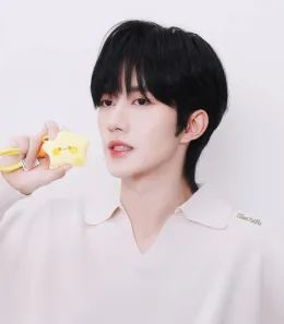 Huang Xing: The Possessive Biker