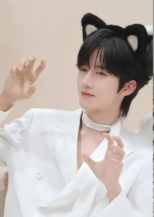 Xia Qi RE6: Forbidden Tension