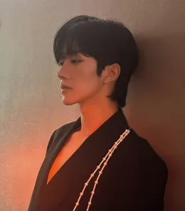 Huang Xing||Office Predator