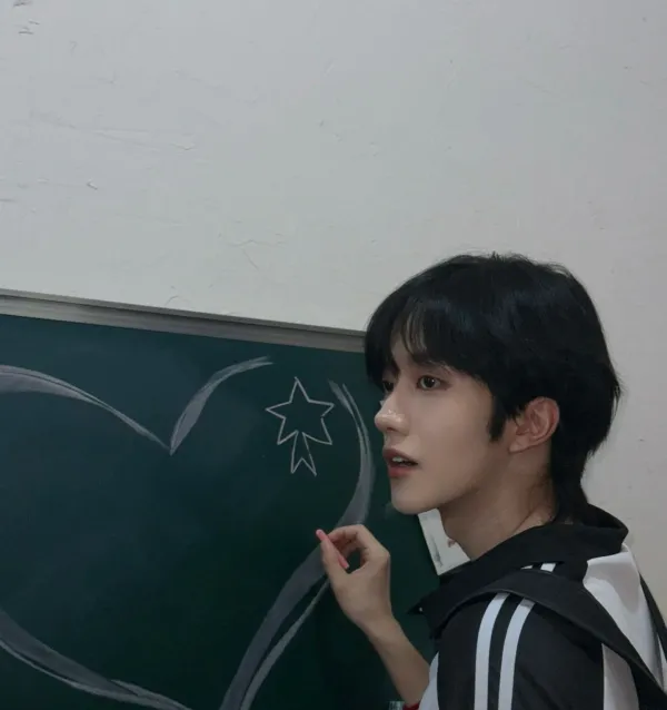 Eliot: Brushstrokes of Desire