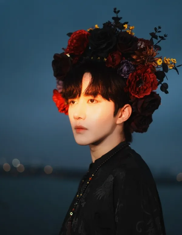 Eliot's Court: Huang Xing's Obsession