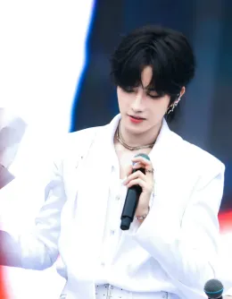 Prythian's Shadow // Xia Qi AU